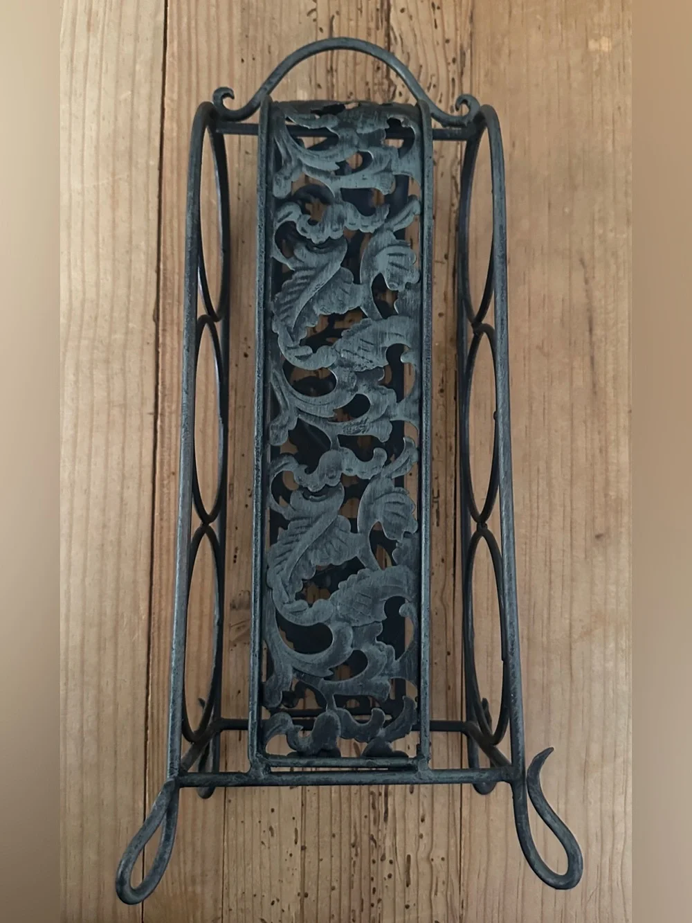 Decorative Wrought Iron 3 Bottle Wine Holder Distressed Black & Gray Pre-owned